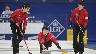 再度发威 再度发威